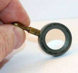 Small lens magnifying glass